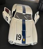 Modelauto (5) - Lot Ferrari 1:18 et 1:16 - 250 Le Mans, GT,, Hobby en Vrije tijd, Modelauto's | 1:5 tot 1:12, Nieuw