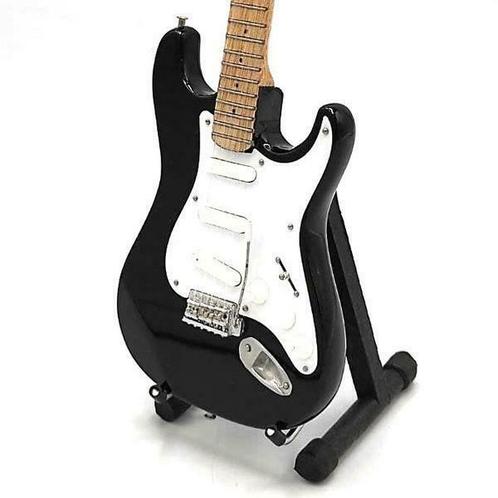 Miniatuur Fender Stratocaster gitaar met gratis standaard, Verzamelen, Muziek, Artiesten en Beroemdheden, Pop, Beeldje of Miniatuur