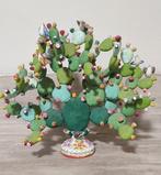 Figuur - cactussenplant in terracotta, Antiek en Kunst