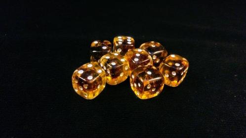 Handgemaakt - Barnsteen - 8 Playing Dices - 1.3 cm - 1.3 cm, Verzamelen, Dierenverzamelingen