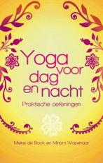 Yoga voor dag en nacht 9789045311241 Miriam Wapenaar, Verzenden, Gelezen, Miriam Wapenaar