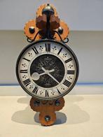Wandklok - Junghans - - Smeedijzer, Eik - 1950-1960 -, Antiek en Kunst, Curiosa en Brocante