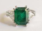 Natural Vivid Green Emerald Diamond Ring - 18 karaat Witgoud