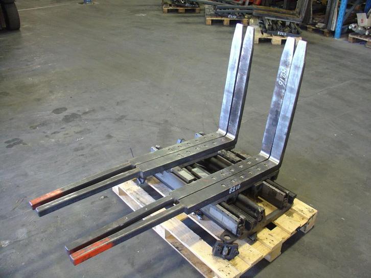 Kaup Vorkenversteller Dubbel, Zakelijke goederen, Machines en Bouw | Heftrucks en Intern transport, 1000 tot 2000 kg, Overige aandrijving