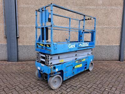 5x Genie GS-2032 Verrijdbare Schaarlift, Zakelijke goederen, Machines en Bouw | Liften, Steigers en Ladders