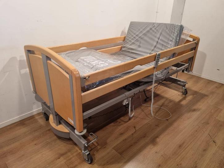 Braekevelt Alpha #79 Elektrisch Hoog Laag Thuiszorg-bed, Diversen, Verpleegmiddelen, Zo goed als nieuw, Verzenden