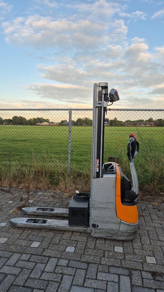 Nette stapelaar van het merk STILL, Zakelijke goederen, Machines en Bouw | Heftrucks en Intern transport, Stapelaar, Elektrisch