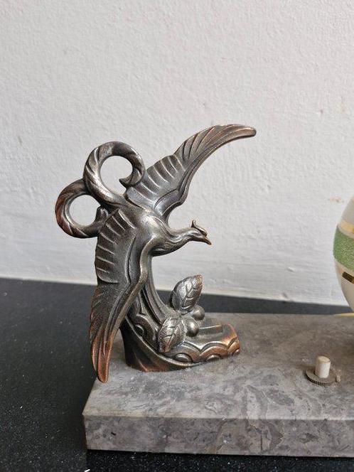 Lamp - zwaluw in de vlucht - marmer, regule, Antiek en Kunst, Curiosa en Brocante