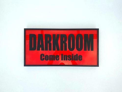 Lichtbord - Amsterdams Red-lights Darkroom come inside, Antiek en Kunst, Antiek | Wandborden en Tegels