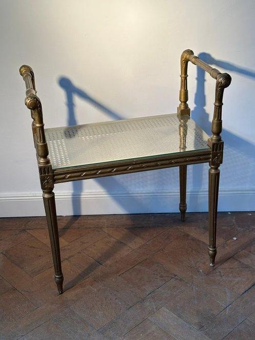 Stilvoller Ablagetisch aus Holz mit goldfarbenem Finish -, Antiek en Kunst, Curiosa en Brocante