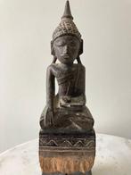 Statue bouddhique ancienne en bois sculpté – Asie du Sud-Est