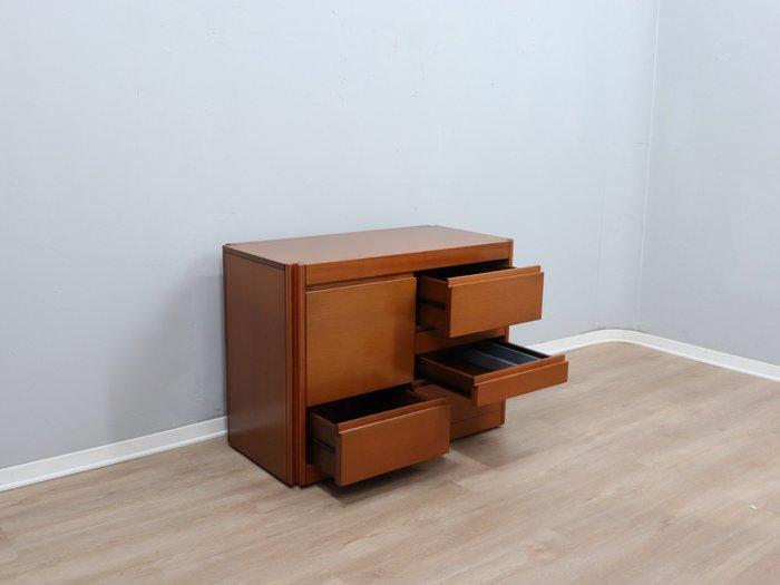 Molteni - Angelo Mangiarotti - Drankkast - 4d - Walnoot -, Antiek en Kunst, Antiek | Meubels | Stoelen en Banken