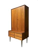 RT Möbel - Hoog dressoir - Teak, Antiek en Kunst