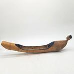 Traditionele Japanse hangende bamboe-Ikebana-container in