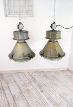 Mesko - Plafondlamp - Metaal - Twee Poolse industriële, Antiek en Kunst, Antiek | Lampen