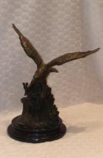 sculptuur, Milo - Hunting Eagle. bronze sculpture - 3kg - 30, Antiek en Kunst