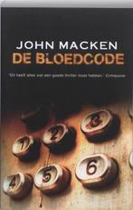 De bloedcode 9789026127045 John Macken, Verzenden, Zo goed als nieuw, John Macken