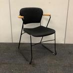 KI Perry design stoel , stapelstoel, zwart - hout, Gebruikt, Stof, Ophalen of Verzenden, Eén
