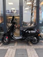Vespa Sprint IGET E5 black on black 2022 | 2200km! | Brom, Overige modellen, Maximaal 45 km/u, Ophalen of Verzenden, Zo goed als nieuw