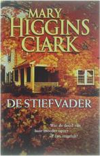 De Stiefvader - Mary Higgins Clark 9789021012940, Boeken, Verzenden, Gelezen, Mary Higgins Clark