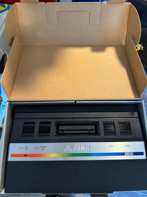 Atari - 2600 VCS - Spelcomputer - In originele verpakking, Spelcomputers en Games, Spelcomputers | Overige Accessoires