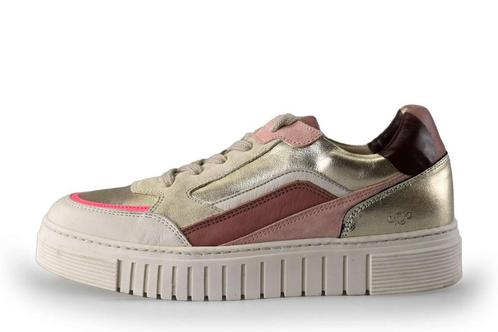 AQA Sneakers in maat 39 Goud | 10% extra korting, Kleding | Dames, Schoenen, Overige kleuren, Zo goed als nieuw, Sneakers of Gympen