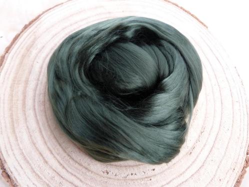 Tencel in lont flessengroen, Hobby en Vrije tijd, Spinnewielen en Spinnen, Overige typen, Nieuw, Ophalen of Verzenden