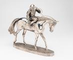A silver model of a racing horse with jockey, David Geenty, Zilver, Ophalen