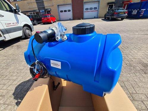 AdBlue ® geschikte tank 100 liter incl. 12 Volt pompset v..., Zakelijke goederen, Agrarisch | Werktuigen, Verzenden