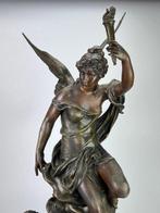 Figurale pendule - Art Nouveau - Verguld brons - 1900-1910 -, Antiek en Kunst