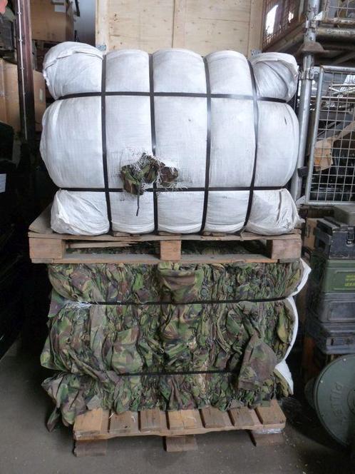 1000kg camouflagekleding, Verzamelen, Militaria | Algemeen, Landmacht, Engeland, Kleding of Schoenen, Ophalen