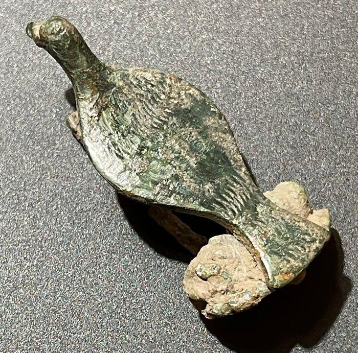 Oud-Romeins Brons Mooi versierde fibula in de vorm van een, Antiek en Kunst, Antiek | Overige Antiek