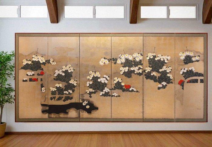 Bybu kamerscherm - Een zesluikige Bybu () met chrysanten, Antiek en Kunst, Antiek | Overige Antiek