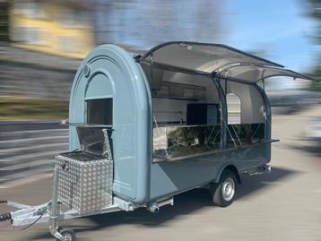 de XL en XXL.. 3800 en 4500 mm Exclusive foodtrailers .. beschikbaar voor biedingen