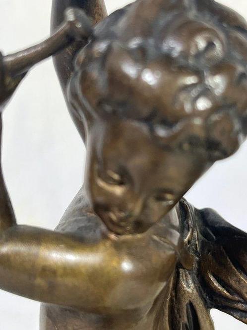 Daprès Clodion - sculptuur, Enfant musicien - 21.5 cm -, Antiek en Kunst, Antiek | Keramiek en Aardewerk