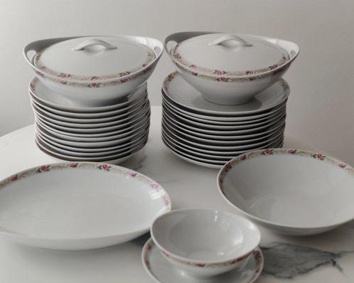 Eschenbach - Eetservies voor 12 (33) - A.D.C - Porselein, Antiek en Kunst, Antiek | Meubels | Tafels
