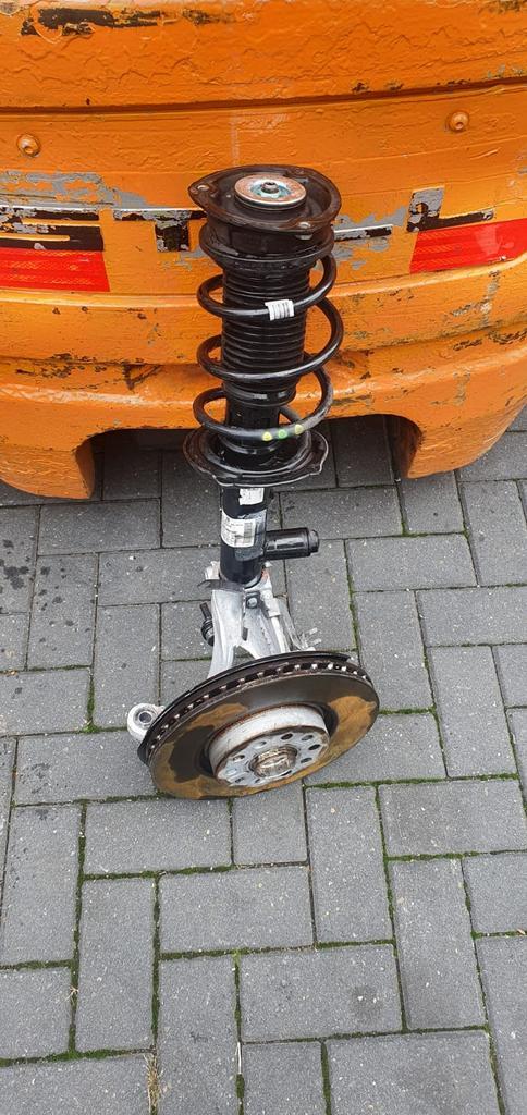 VW Tiguan Wielophanging Rechts-voor Fusee Veerpoot Wiell..., Auto-onderdelen, Carrosserie en Plaatwerk