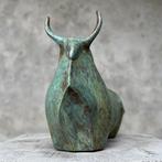 Beeld, NO RESERVE PRICE - Bronze patinated statue of an