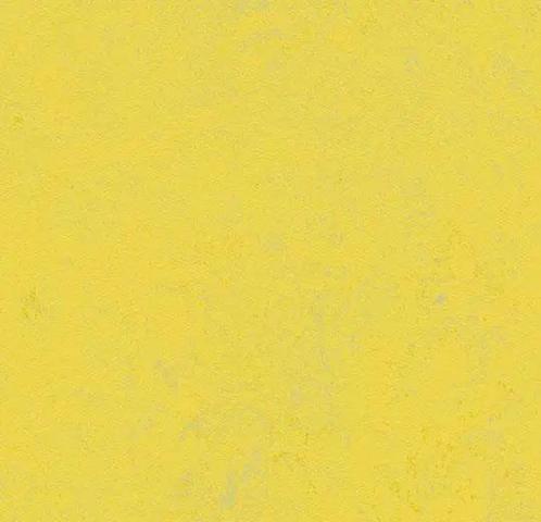 Forbo Marmoleum Concrete 3741 yellow glow, Huis en Inrichting, Stoffering | Vloerbedekking, Verzenden
