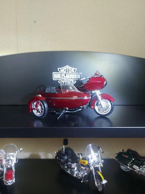 Maisto 1:8 - Model motorfiets (22) - Harley Davidson, Hobby en Vrije tijd, Modelauto's | 1:5 tot 1:12