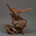 Grote okimono van een buizerd - Hout, Glas - Japan -