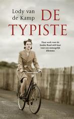 De typiste 9789029736381 Lody van de Kamp, Boeken, Verzenden, Zo goed als nieuw, Lody van de Kamp