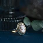 Ring met camee 8 krt