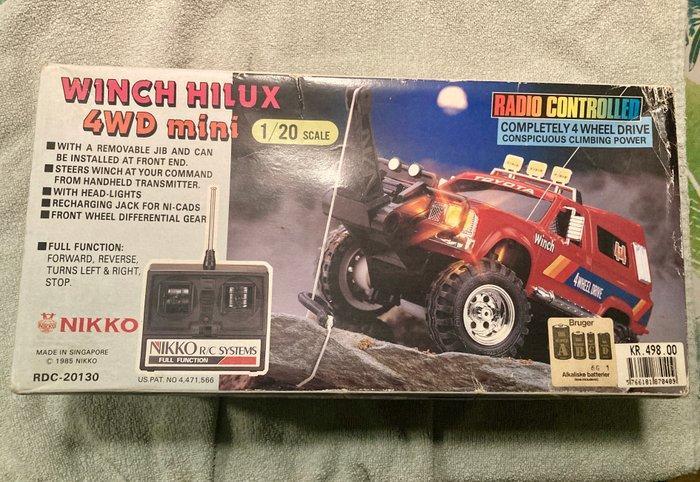 Nikko 1:20 - Model raceauto - Winch Hilux 4wd mini, Hobby en Vrije tijd, Modelauto's | 1:5 tot 1:12