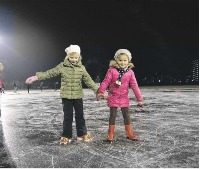NU SCHAATSEN KOPEN MORGEN SCHAATSEN OP DE IJSBAAN, Sport en Fitness, Schaatsen, Nieuw, Zandstra, IJshockeyschaatsen, Ophalen of Verzenden