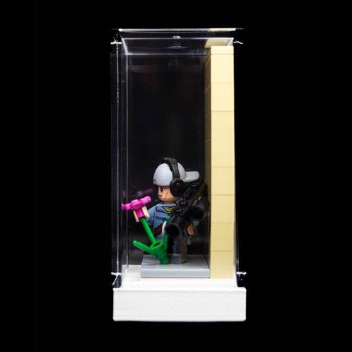 Eddy Plu - LEGO Banksy Artwork - Cameraman and Flower (2023), Antiek en Kunst, Kunst | Schilderijen | Modern