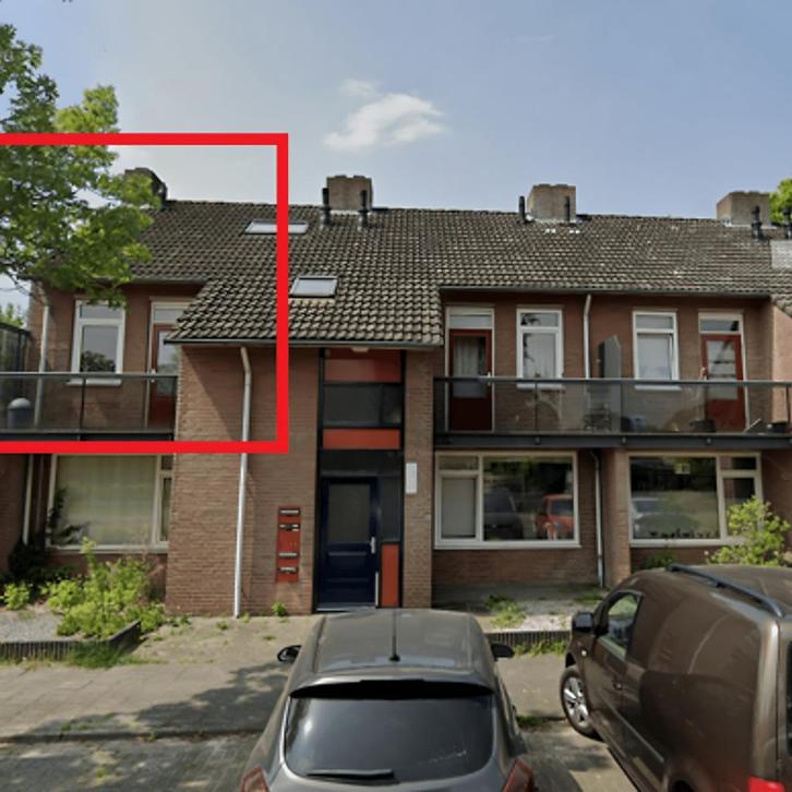 Appartement met balkon en parkeerplaats, Huizen en Kamers, Huizen te huur, Direct bij eigenaar, Appartement