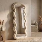 *WOONWINKEL* Golvende Spiegel Teddy Creme Teddy, Huis en Inrichting, Woonaccessoires | Spiegels, Verzenden, Nieuw