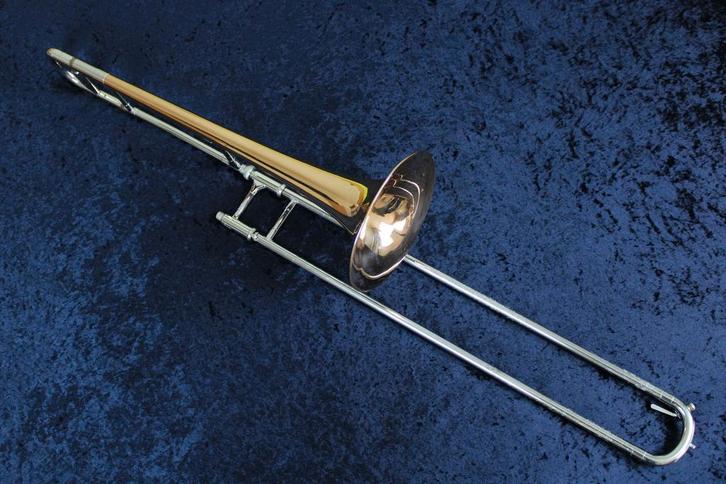 Yamaha YSL-651 Trombone, Muziek en Instrumenten, Blaasinstrumenten | Trombones, Tenor, Gebruikt, Met koffer, Ophalen of Verzenden