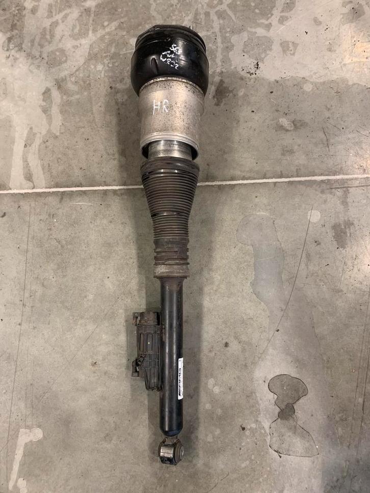 mercedes w222 s-klasse, airmatic(2matic AMG), 2223203413, Auto-onderdelen, Ophanging en Onderstel, Nieuw, Mercedes-Benz